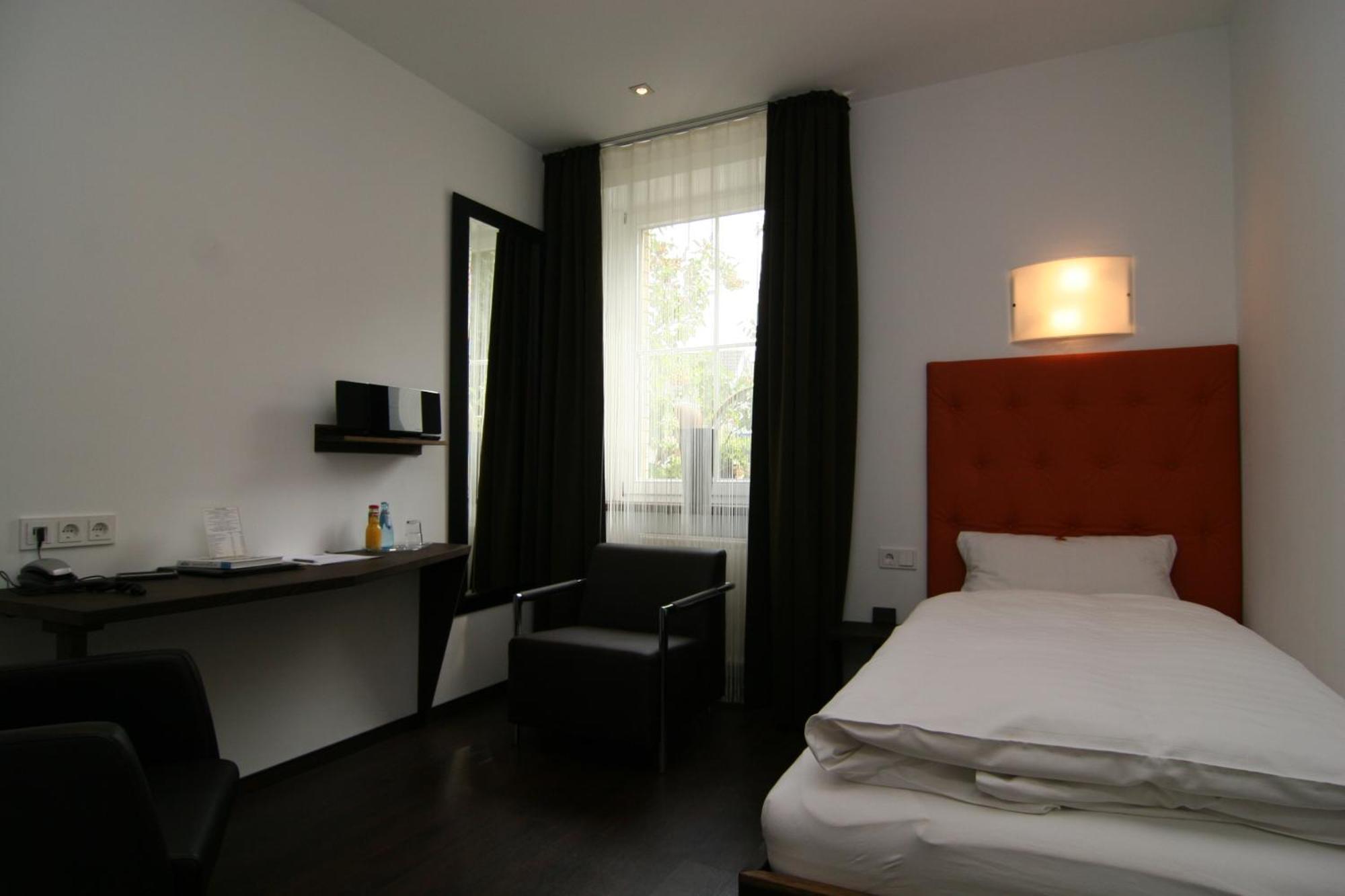 Hotel Zur Wartburg Rheda-Wiedenbrueck Luaran gambar