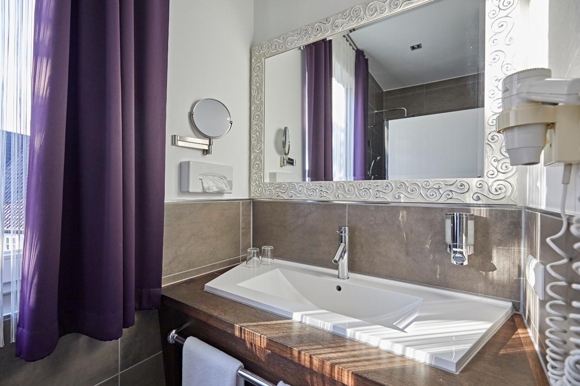 Hotel Zur Wartburg Rheda-Wiedenbrueck Luaran gambar